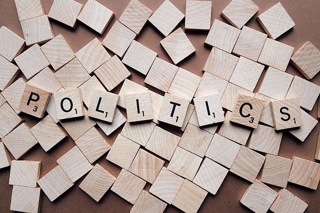 politický nápis